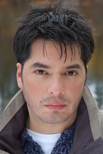 Actor Victor Gomez