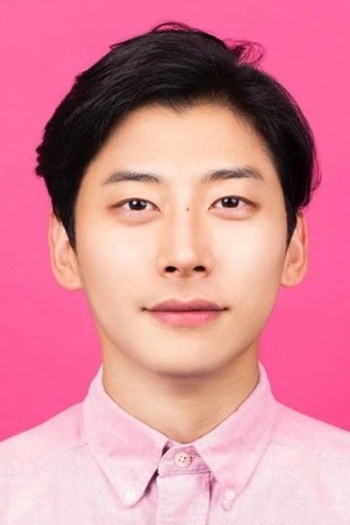 Actor Kwak Yoon-gy