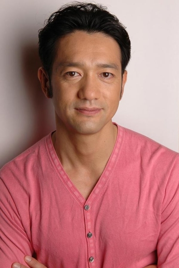 Actor Kisuke Iida