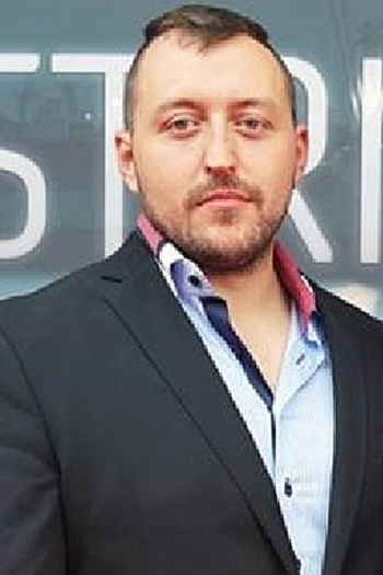 Actor Alexander Eisenbraun