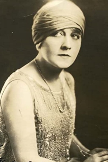 Actor Louise Dresser
