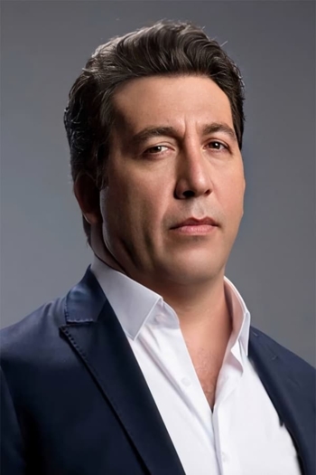 Actor Emre Kınay