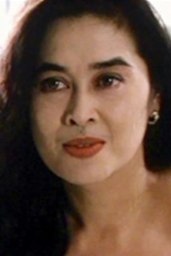 Actor Elizabeth Oropesa