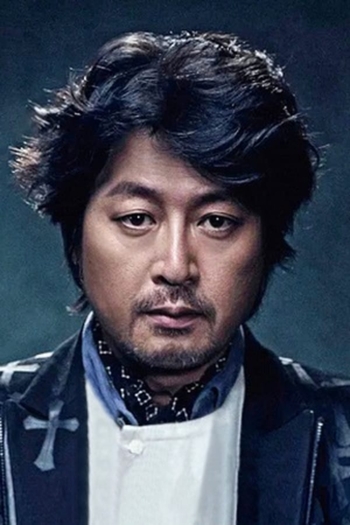Actor Kim Yoon-seok
