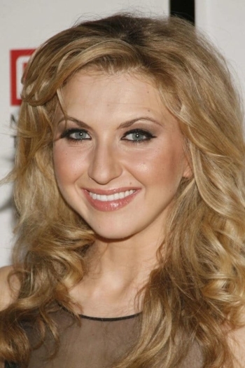 Actor Nina Arianda