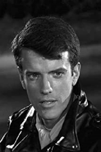 Actor Lee Kinsolving