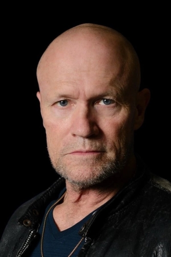 Actor Michael Rooker