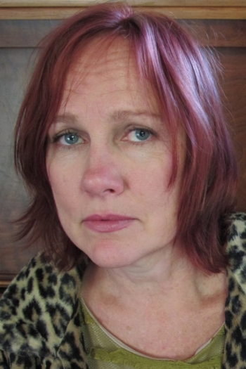 Actor Iris DeMent