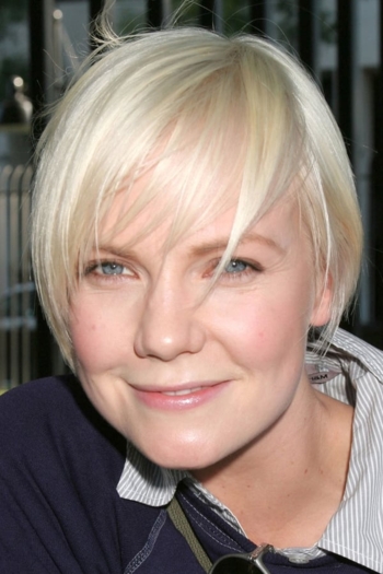 Actor Laura Harris