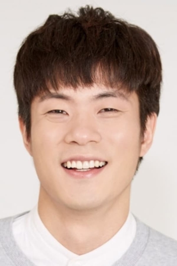 Actor Moon Ba-rom