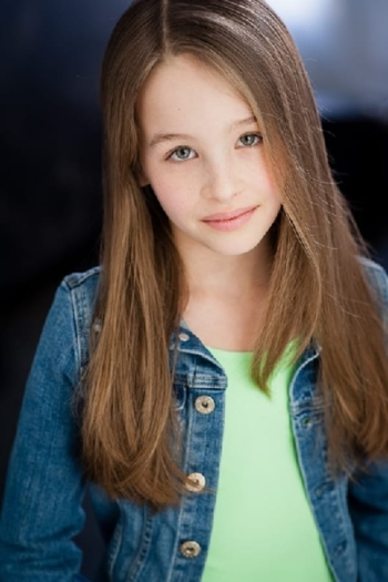 Actor Chelsea Miller