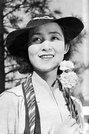 Actor Chieko Takehisa