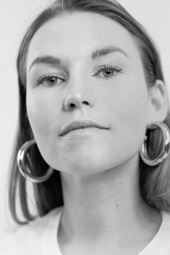 Actor Amanda Lindblom