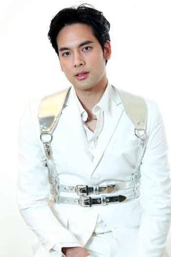 Actor Thanin Manoonsilp