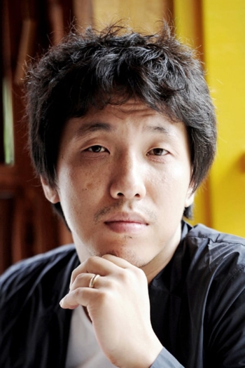 Actor Yoon Jong-bin