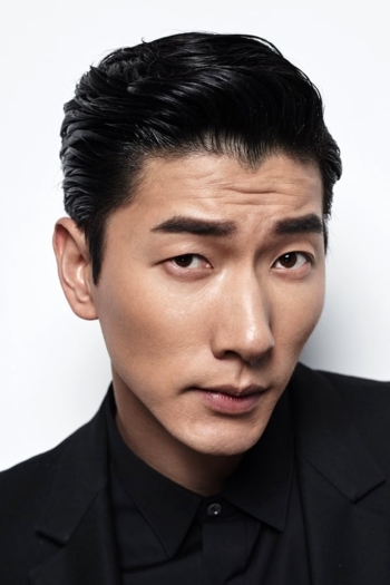 Actor Sean Zhang