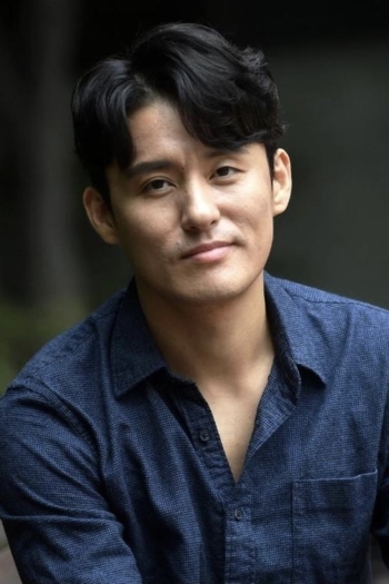 Actor Choi Jae-woong