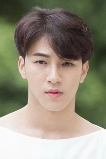 Actor Shane Nutchapol Cheevapanyaroj
