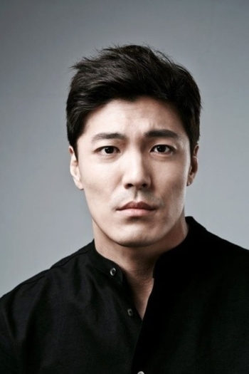 Actor Lee Jae-yoon