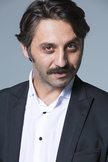 Actor Omur Kayakirilmaz