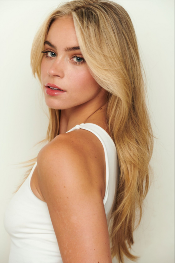 Actor Alexa Blair Robertson