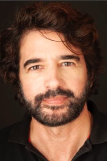 Actor Carlos Vieira