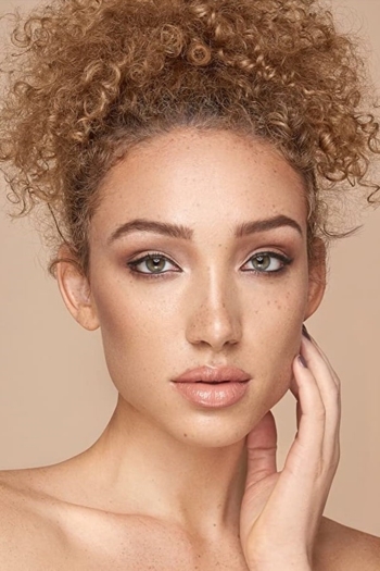 Actor Ashley Marie Jones