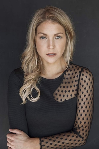 Actor Courtney Dlugos