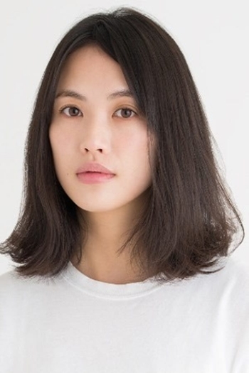 Actor Asami Usuda