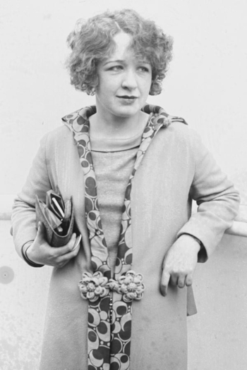 Actor Helen MacKellar