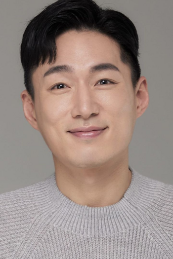Actor Kim Yool-ho