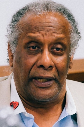 Actor Arthur Burghardt