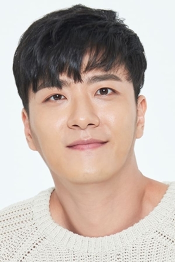 Actor Yoon Hyeong-yeol