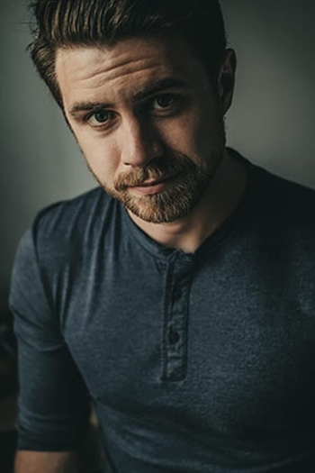 Actor Derek Nelson
