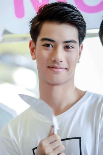 Actor Papangkorn Lerkchaleampote