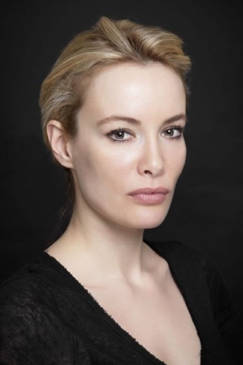Actor Gamze Özçelik