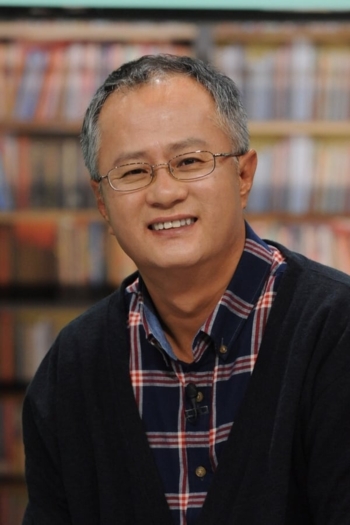 Actor Song Seung-hwan