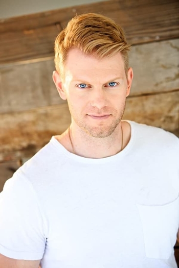 Actor Jason Mac