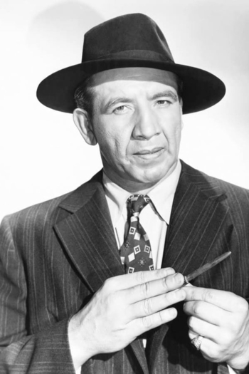 Actor Mike Mazurki