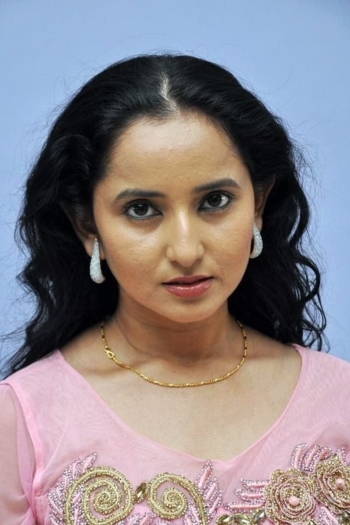 Actor Ishika Singh