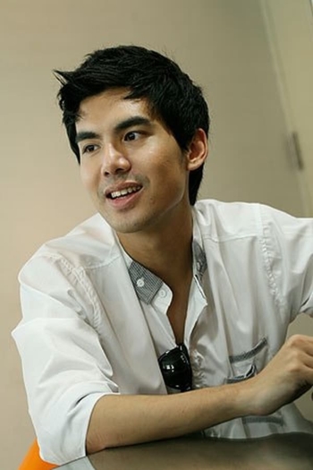 Actor Chantavit Dhanasevi