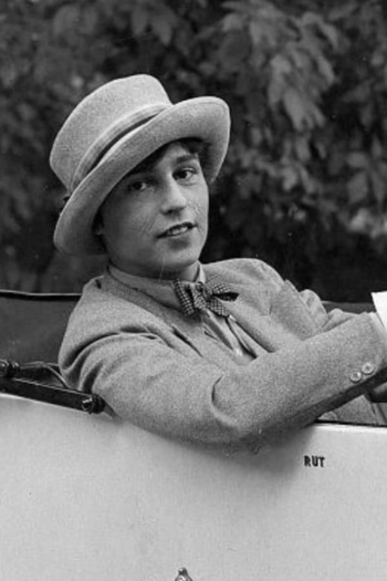 Actor Ruth Landshoff