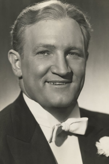 Actor Joe Sawyer