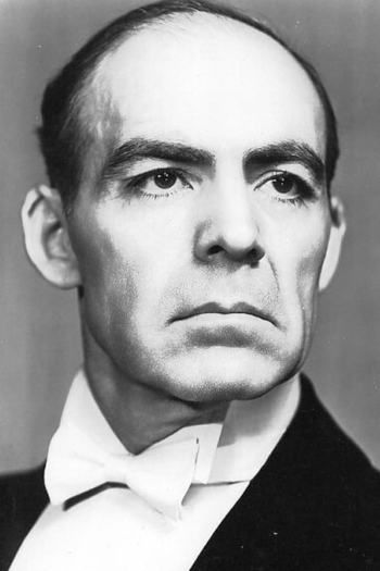 Actor William H. O'Brien