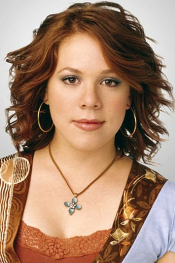 Actor Lynsey Bartilson