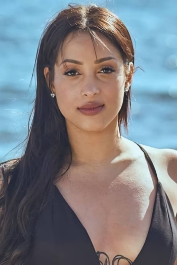 Actor Nathalya Monyck