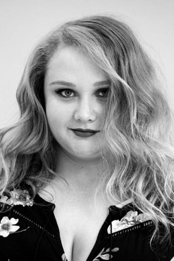 Actor Danielle Macdonald