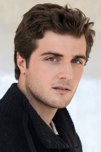 Actor Beau Mirchoff