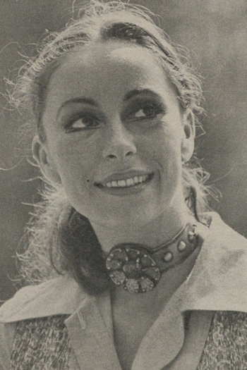 Actor Alicia Bruzzo