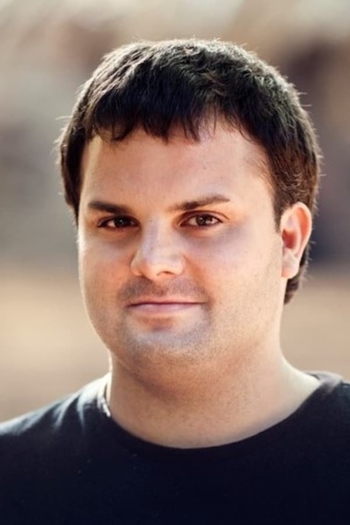 Actor Adrián Guerra